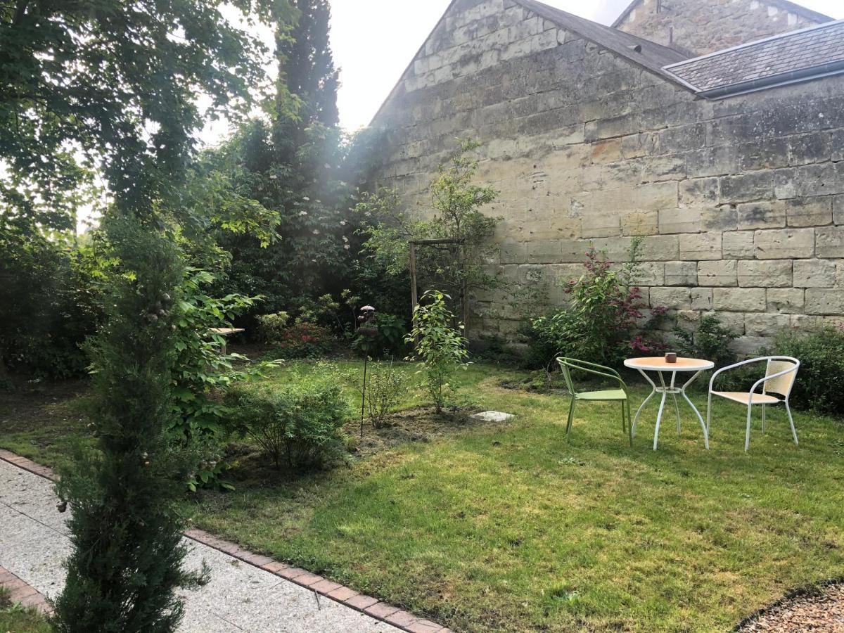 Bed and Breakfast A La Fleur De Lys Langeais Exterior foto