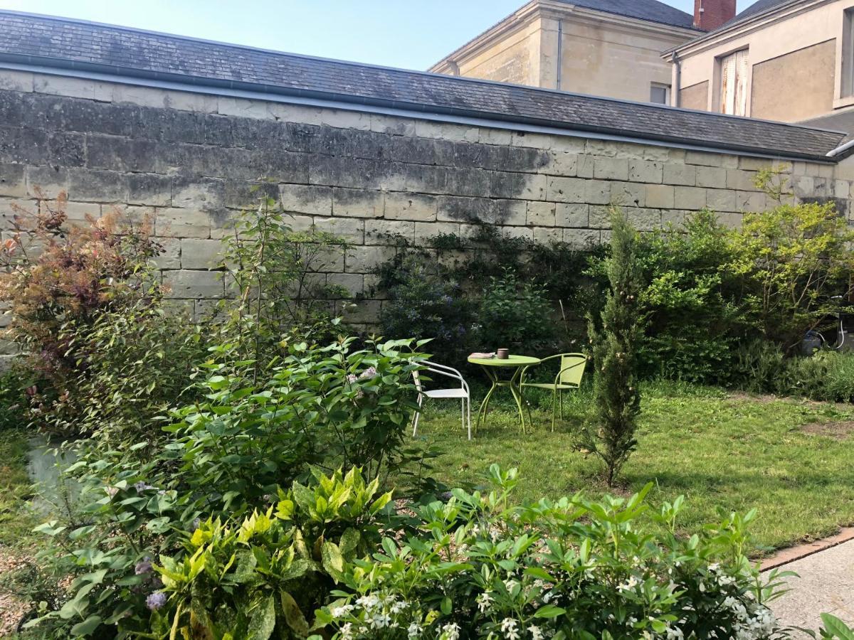 Bed and Breakfast A La Fleur De Lys Langeais Exterior foto
