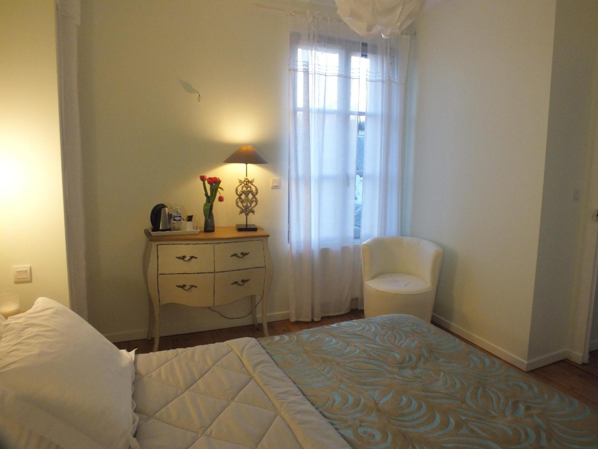 Bed and Breakfast A La Fleur De Lys Langeais Exterior foto