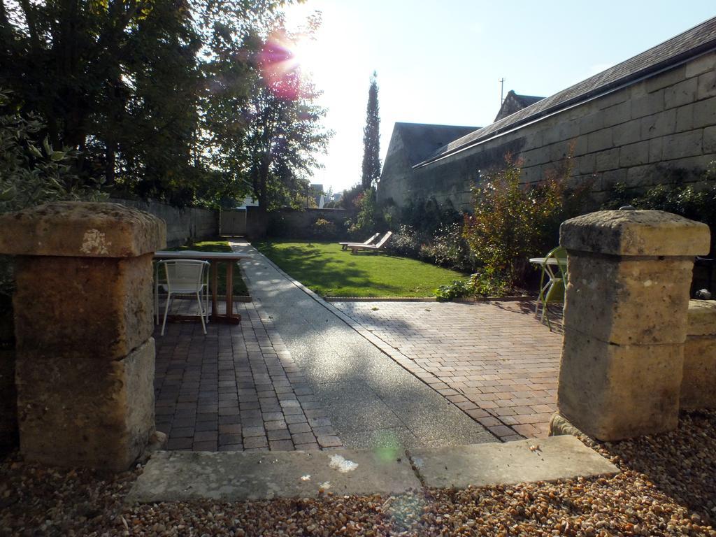 Bed and Breakfast A La Fleur De Lys Langeais Exterior foto