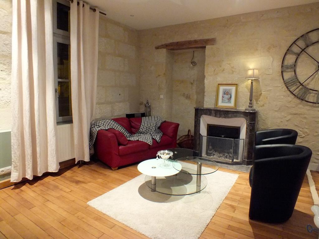 Bed and Breakfast A La Fleur De Lys Langeais Exterior foto