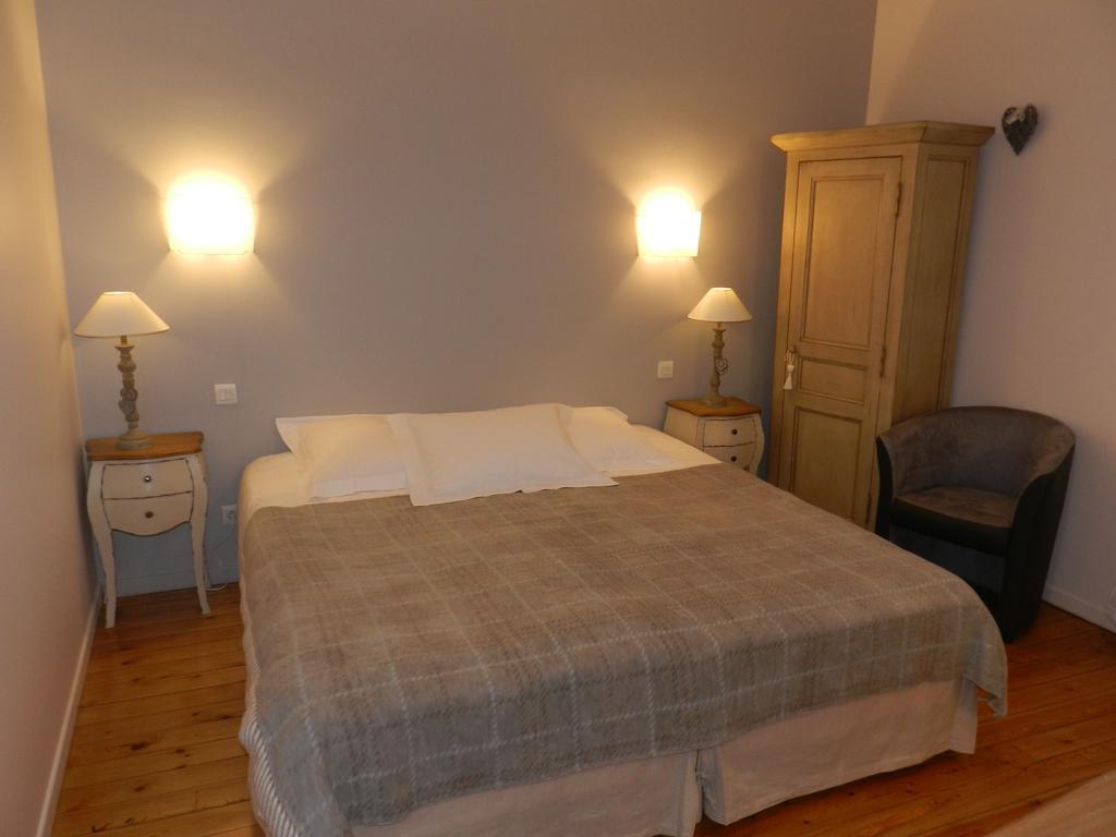 Bed and Breakfast A La Fleur De Lys Langeais Zimmer foto
